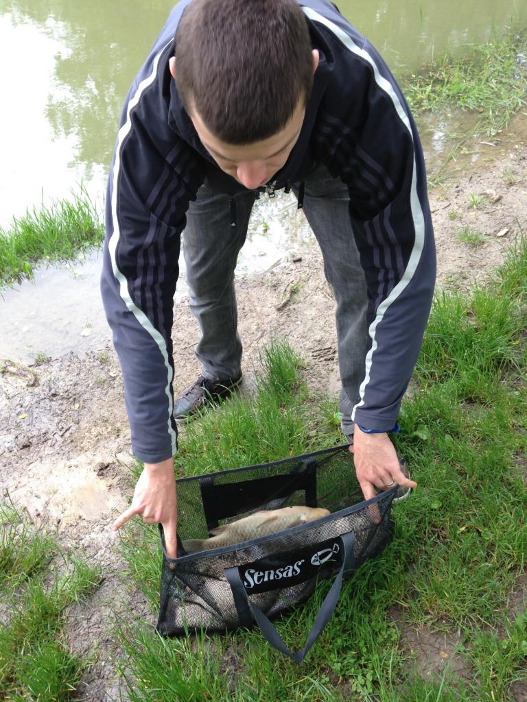 Romain nous montre les poissons